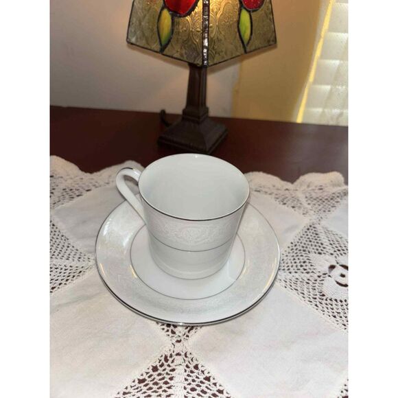 Southwicke Porcelain China, Full Set - Picture 3 of 11